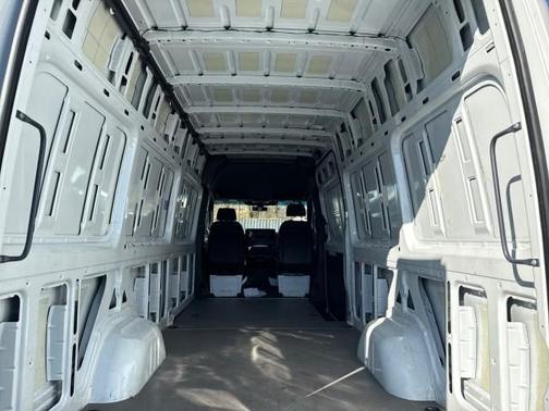 2023 Mercedes-Benz Sprinter 2500 HR GAS 170''