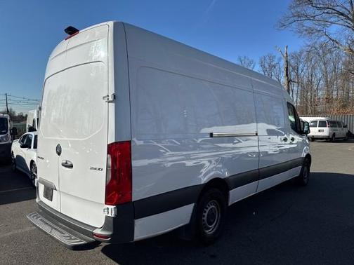 2023 Mercedes-Benz Sprinter 2500 HR GAS 170''