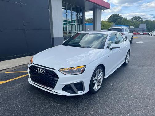 2023 Audi A4 45 S line Premium Plus