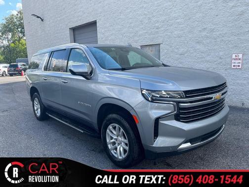 2024 Chevrolet Suburban LT