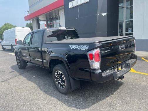 2022 Toyota Tacoma TRD Sport