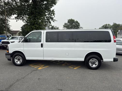 2019 GMC Savana 3500 LT