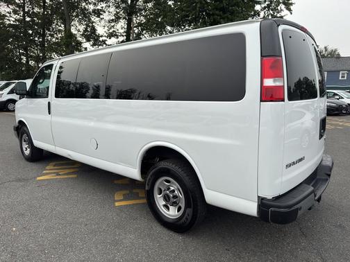 2019 GMC Savana 3500 LT
