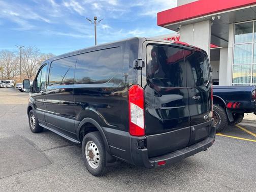 2020 Ford Transit-150 LOW ROOF