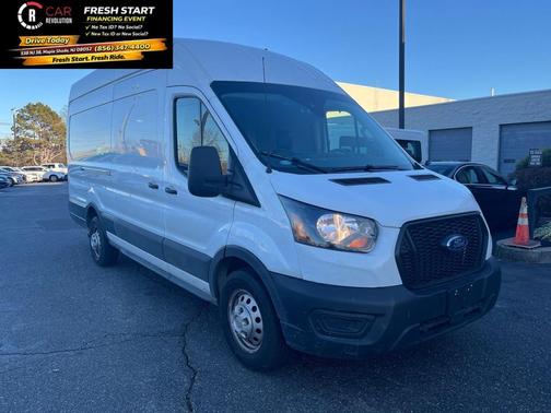 2022 Ford Transit-250 Base