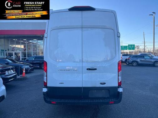 2022 Ford Transit-250 Base