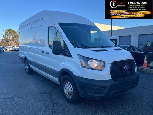 2022 Ford Transit-250 Base