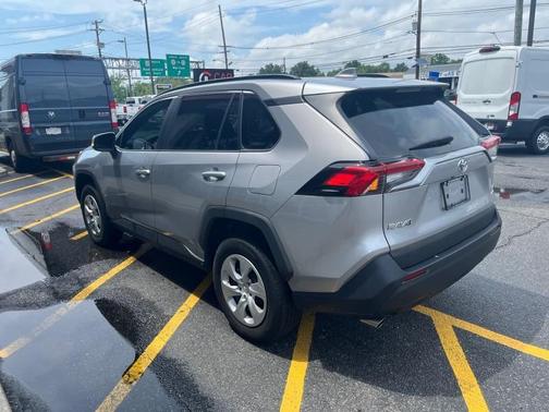 2021 Toyota RAV4 LE