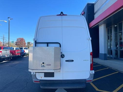 2022 Mercedes-Benz Sprinter 2500 HIGH ROOF I4 170