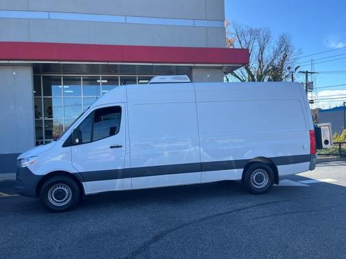 2022 Mercedes-Benz Sprinter 2500 HIGH ROOF I4 170