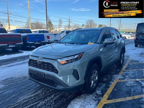 2022 Toyota RAV4 XLE