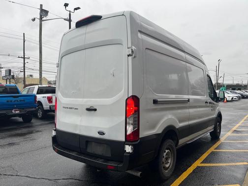 2023 Ford Transit-250 Base