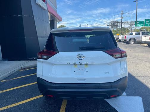 2021 Nissan Rogue S