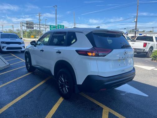 2021 Nissan Rogue S