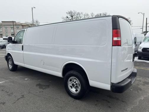 2023 GMC Savana 2500 Work Van