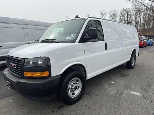 2023 GMC Savana 2500 Work Van