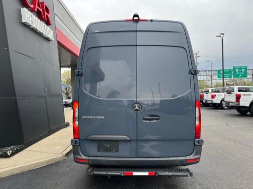2019 Mercedes-Benz Sprinter 2500 HR