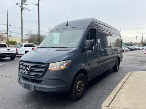 2019 Mercedes-Benz Sprinter 2500 HR