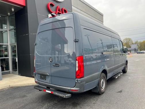 2019 Mercedes-Benz Sprinter 2500 HR