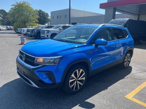 2023 Volkswagen Taos 1.5T SE