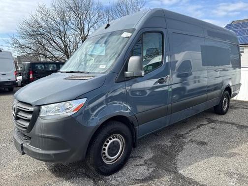2019 Mercedes-Benz Sprinter 2500 HR 170''