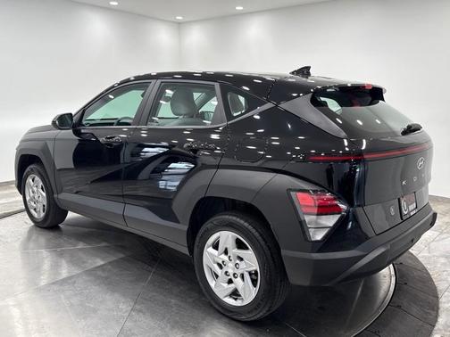2024 Hyundai KONA SE