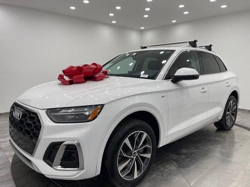 2022 Audi Q5 45 S line Premium Plus