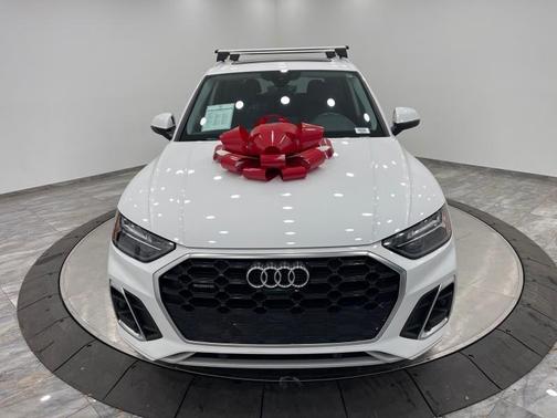 2022 Audi Q5 45 S line Premium Plus