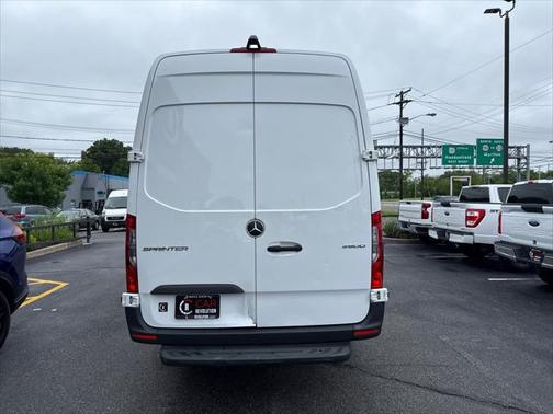 2023 Mercedes-Benz Sprinter 2500 HR