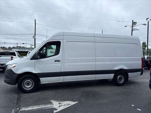 2023 Mercedes-Benz Sprinter 2500 HR