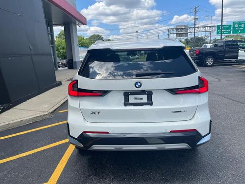 2023 BMW X1 xDrive28i