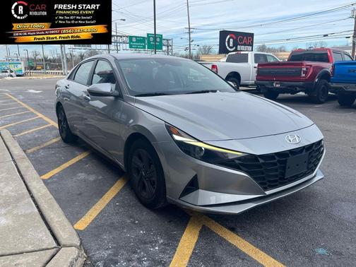 2023 Hyundai ELANTRA SEL