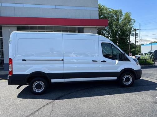 2023 Ford Transit-250 T-250 MR 148