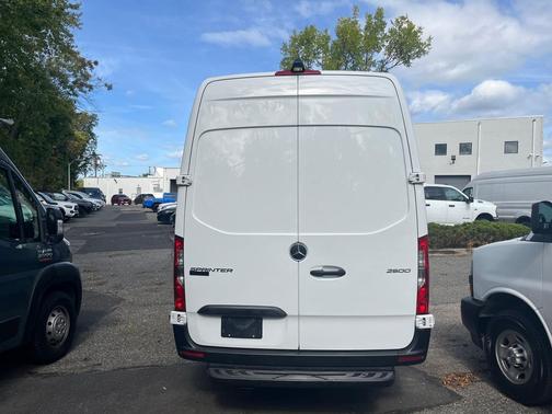 2023 Mercedes-Benz Sprinter 2500 HIGH ROOF 4-CYL GAS 170