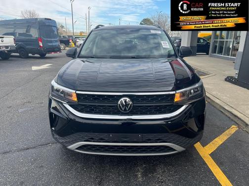 2024 Volkswagen Taos S FWD