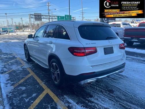 2017 Mercedes-Benz GLC 300 Base 4MATIC