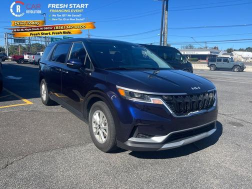 2024 Kia Carnival LX