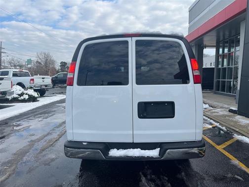 2020 Chevrolet Express 3500 LT