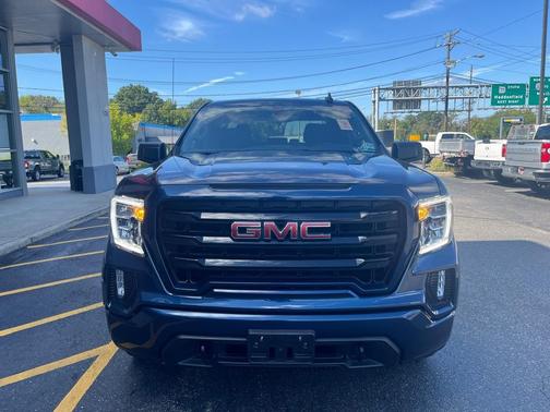 2022 GMC Sierra 1500 Limited Elevation