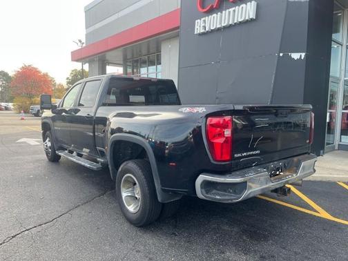 2024 Chevrolet Silverado 3500 LT