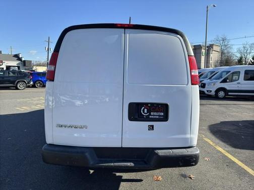 2023 GMC Savana 2500 Work Van