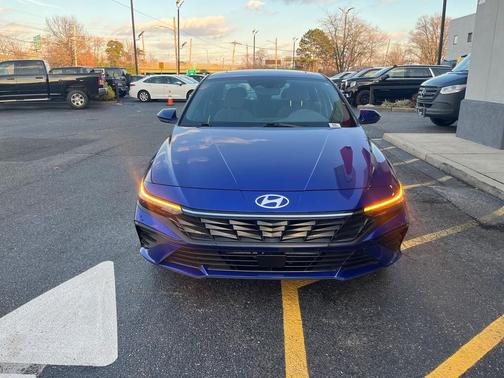 2025 Hyundai ELANTRA SEL Convenience