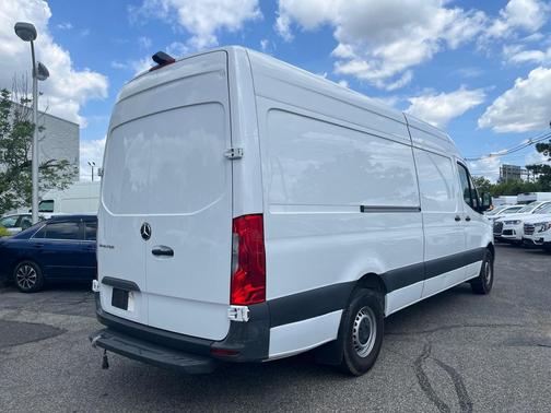 2023 Mercedes-Benz Sprinter 2500
