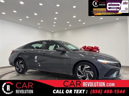 Gray 2025 Hyundai ELANTRA SEL Convenience