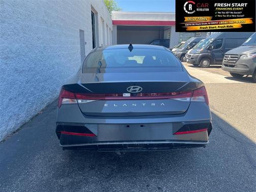 Gray 2025 Hyundai ELANTRA SEL Convenience