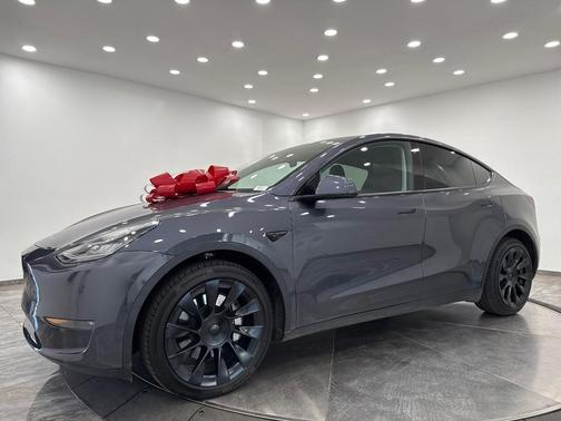 2022 Tesla Model Y Long Range