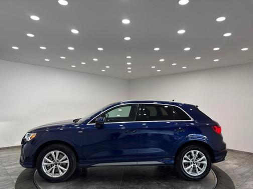 2023 Audi Q3 45 S line Premium