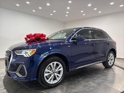 2023 Audi Q3 45 S line Premium