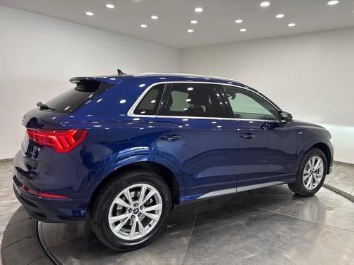 2023 Audi Q3 45 S line Premium