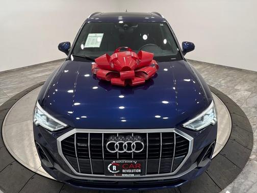 2023 Audi Q3 45 S line Premium